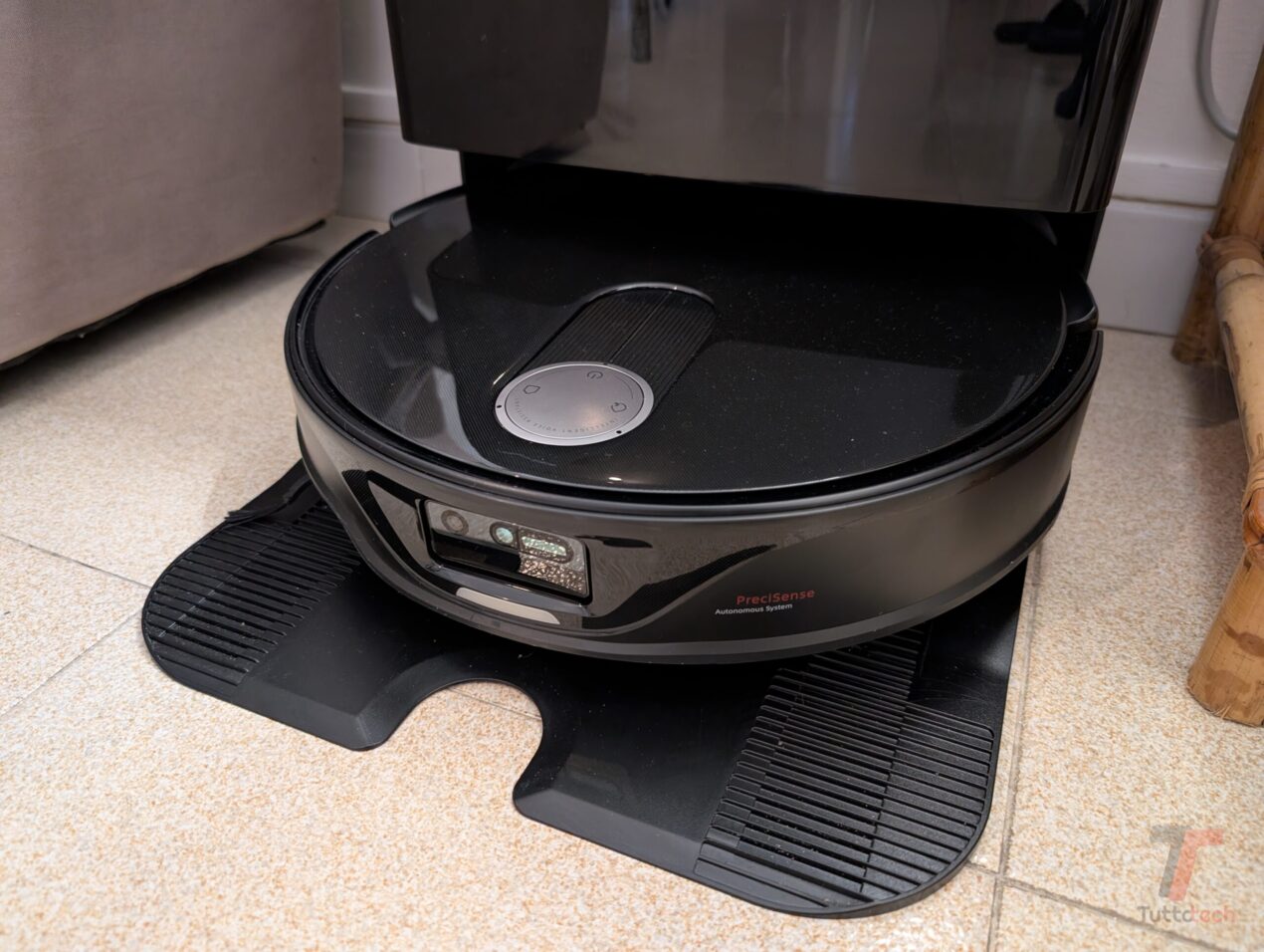 Recensione Roborock Qrevo Slim: non c'è un altro capace di muoversi e pulire come lui