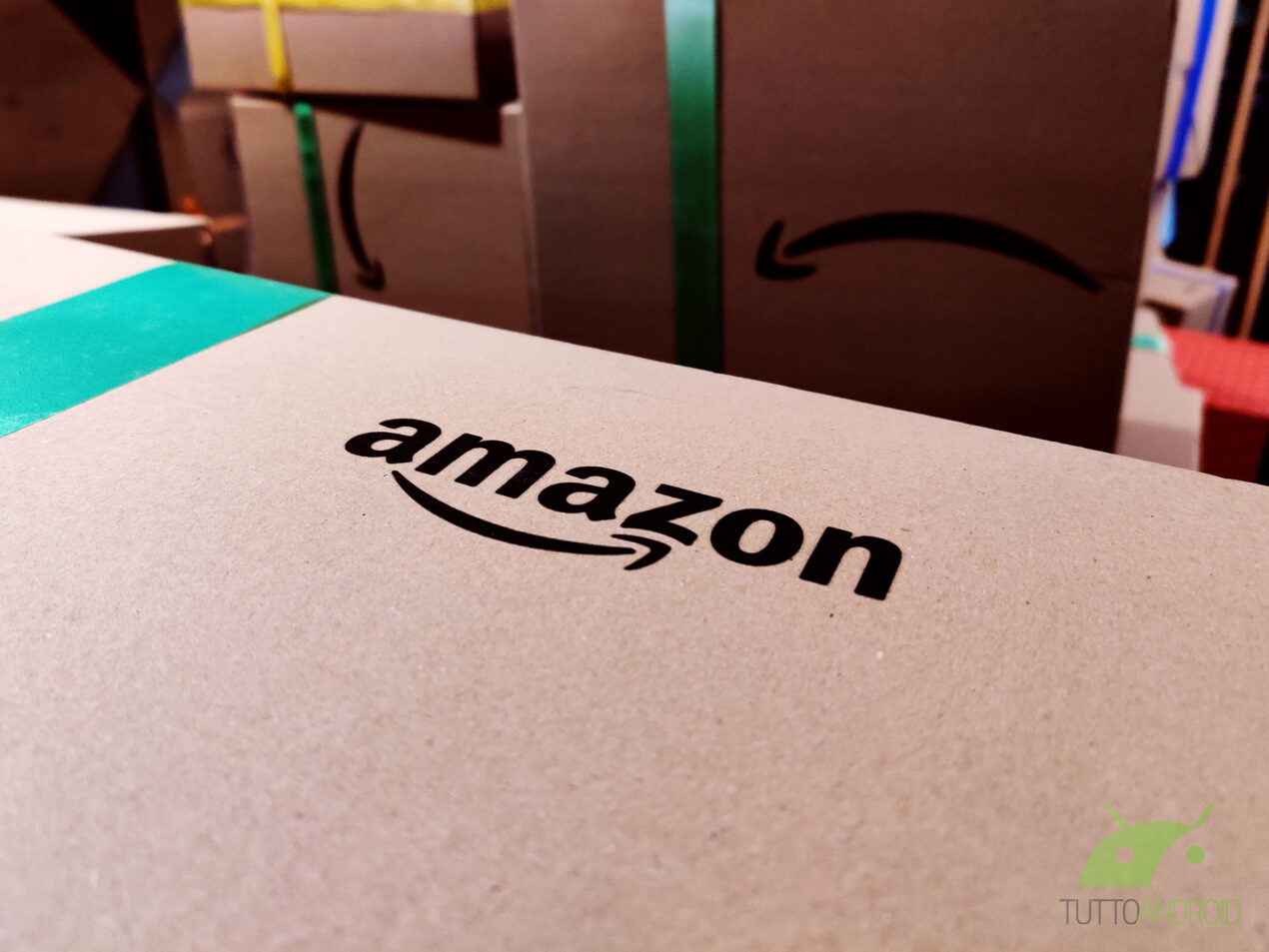 Amazon accusata di manipolare i prezzi: le e-mail che mostrano come vengono pilotati