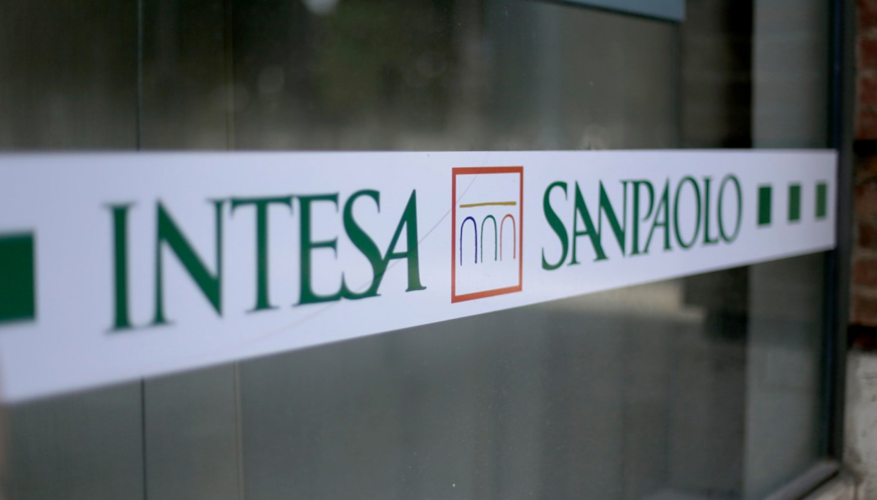 Intesa Sanpaolo non funziona: ancora problemi per l'home banking da app e sito