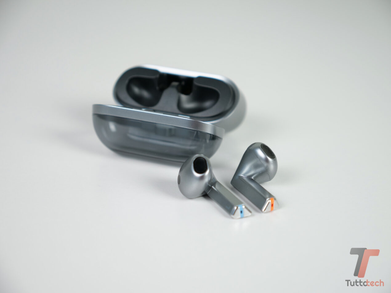 Un leak svela design e una nuova funzione di Samsung Galaxy Buds 4 Pro