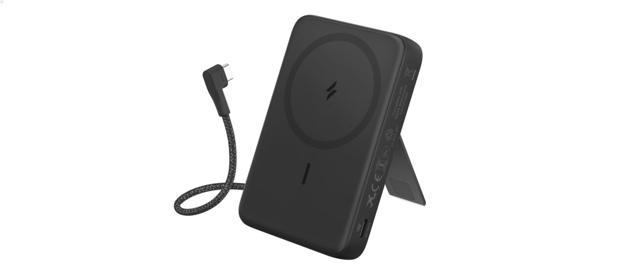 Su Amazon c'è un power bank magnetico di Anker a un prezzo imperdibile