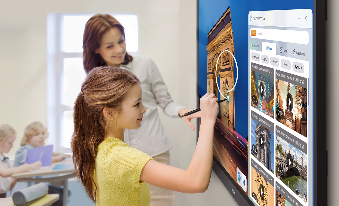 "Cerchia e cerca" sul display interattivo Samsung WAFX-P con Samsung AI Assistant