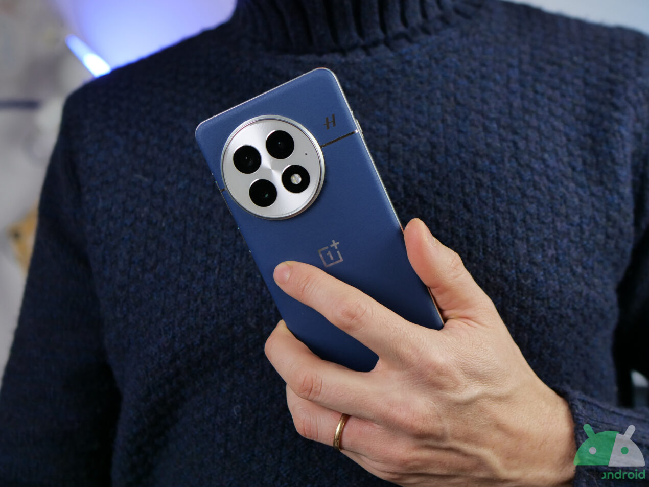 OnePlus 13 5G nel taglio 16/512 GB non è mai costato così poco: scopri il minimo storico