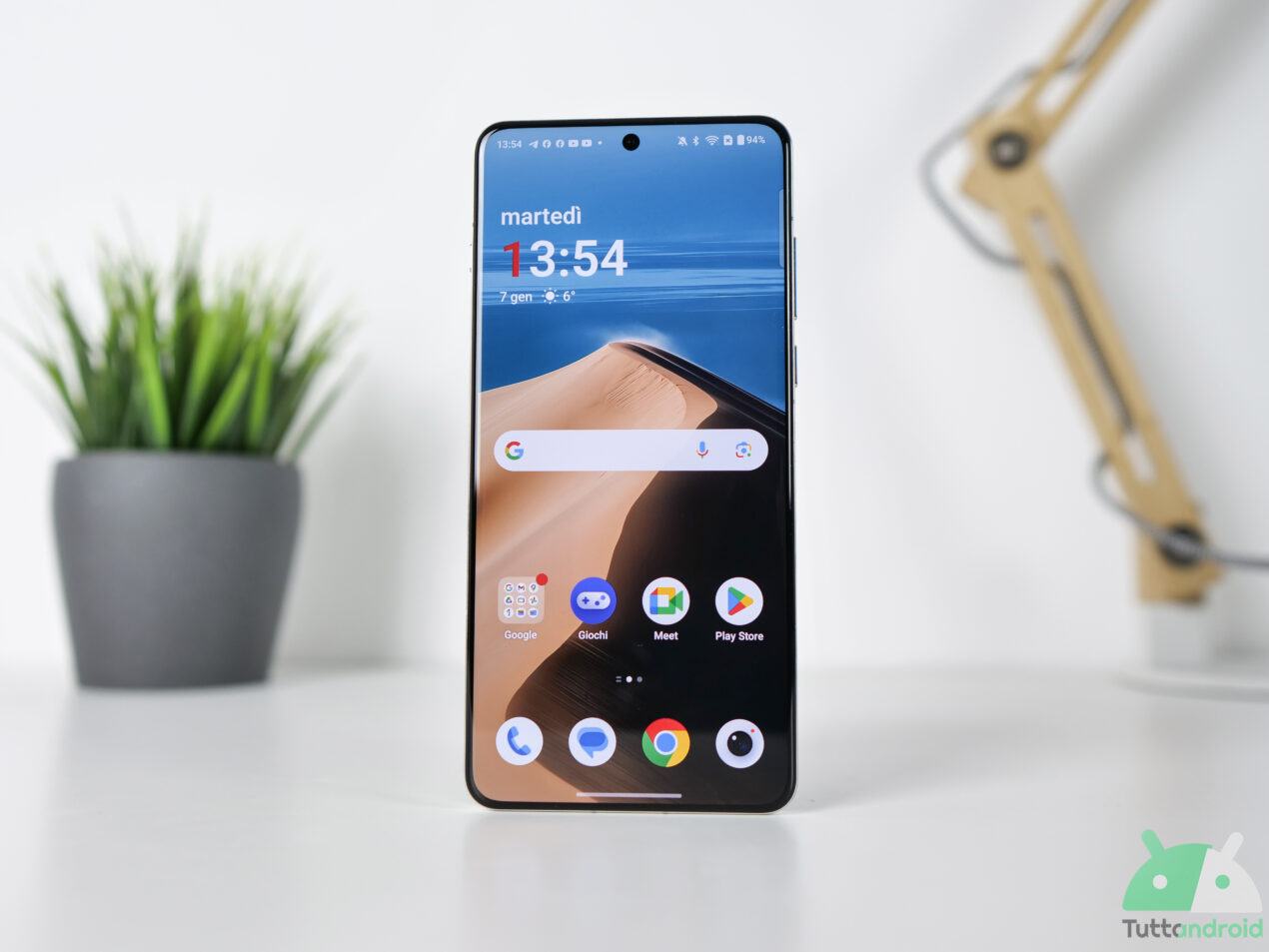 Un leak svela le novità di OxygenOS 16, inclusi i widget nella lockscreen
