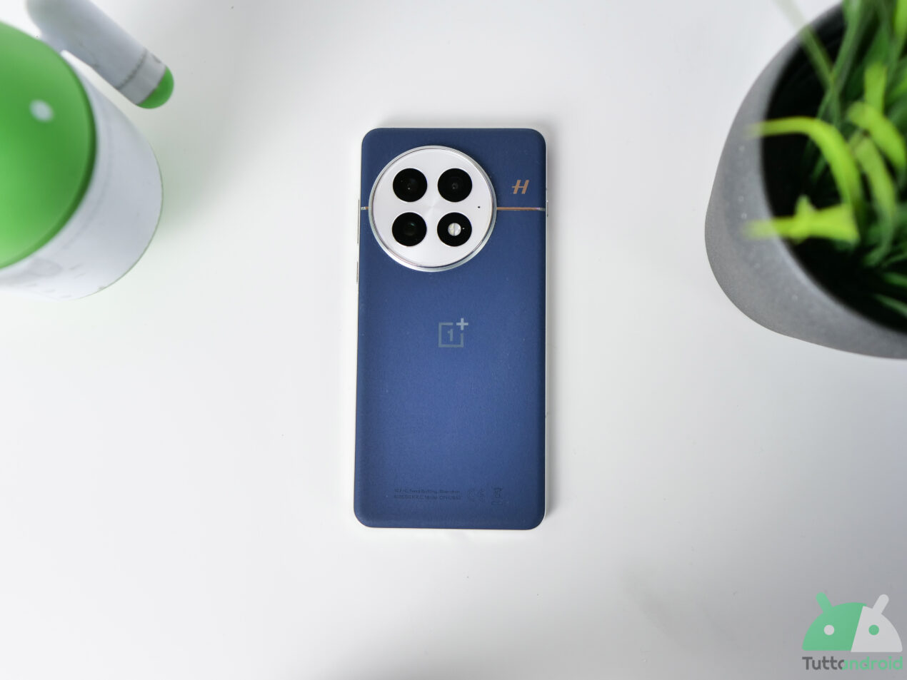 OxygenOS 16 e Android 16 arrivano su OnePlus 13 (e 13s) che riceve anche LineageOS 23.0