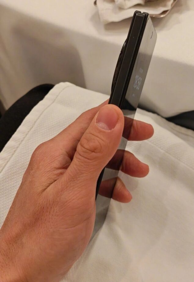 OPPO Find N5 spessore leak 1