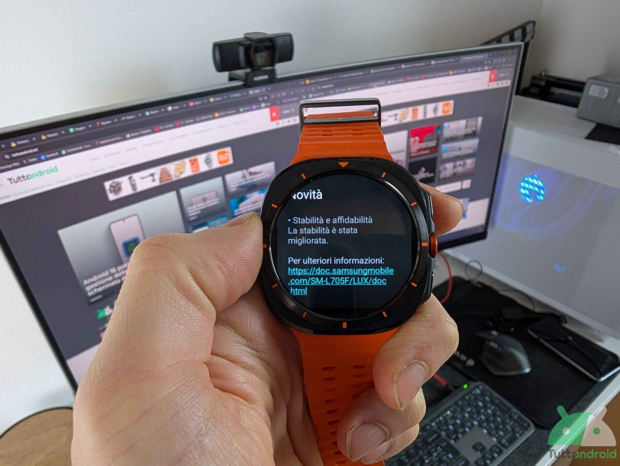 La nuova animazione di ricarica di One UI 8 Watch prende spunto da Galaxy S25