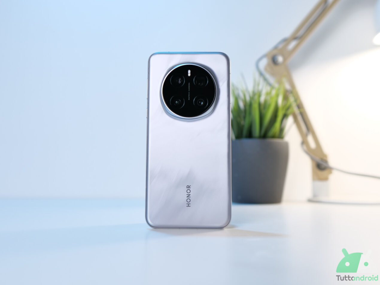 HONOR Magic7 Pro si aggiorna ad Android 16 con MagicOS 10: ecco tutte le novità
