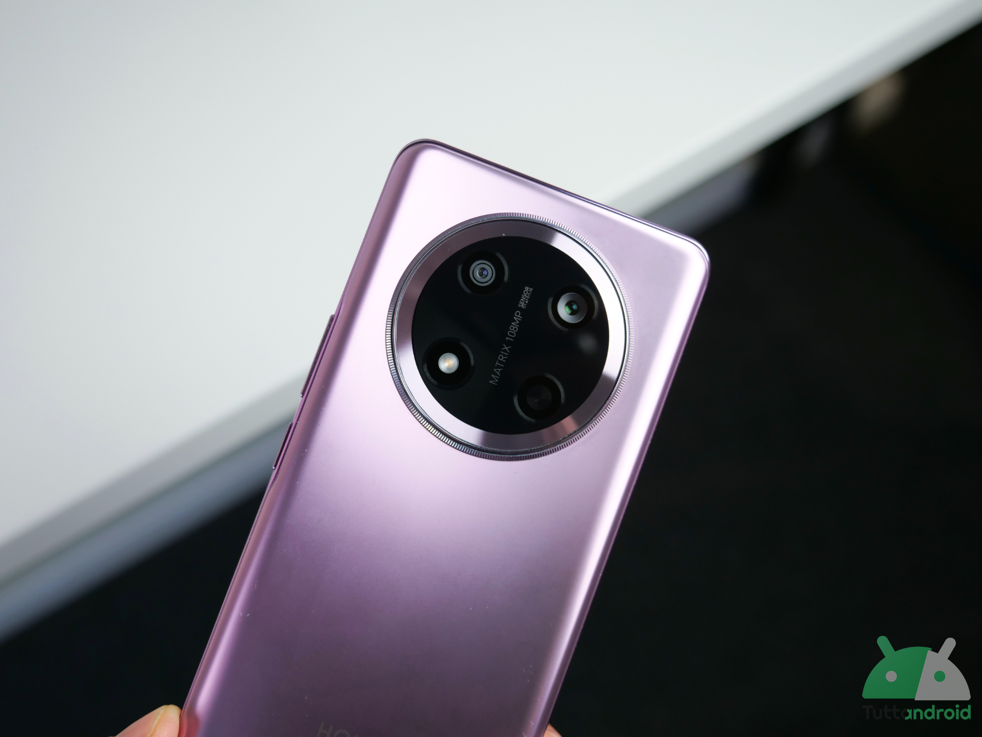 Honor Magic 7 Lite non è mai costato così poco grazie a questo coupon