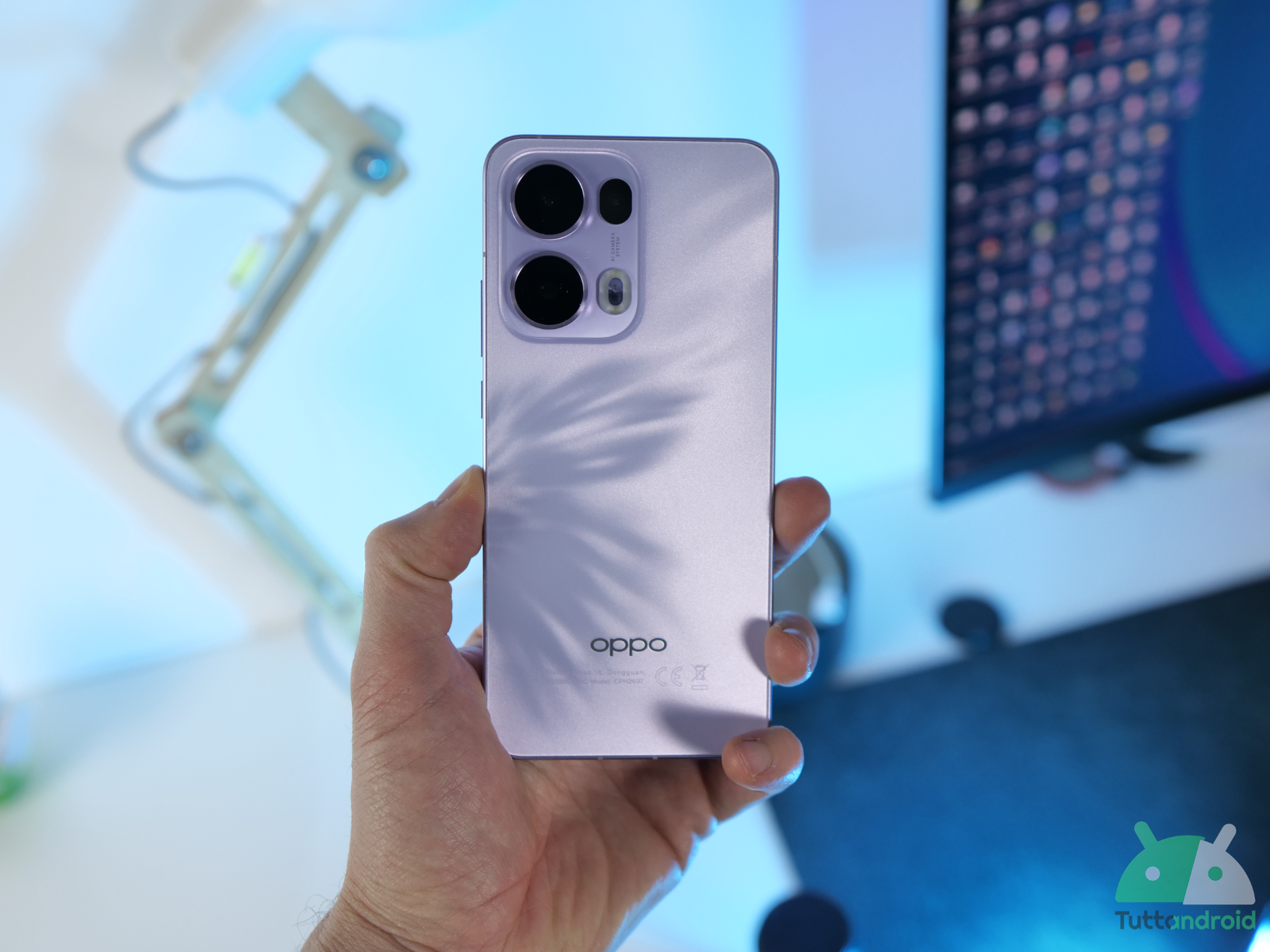 Recensione OPPO Reno13 Pro: design curatissimo e tanta autonomia