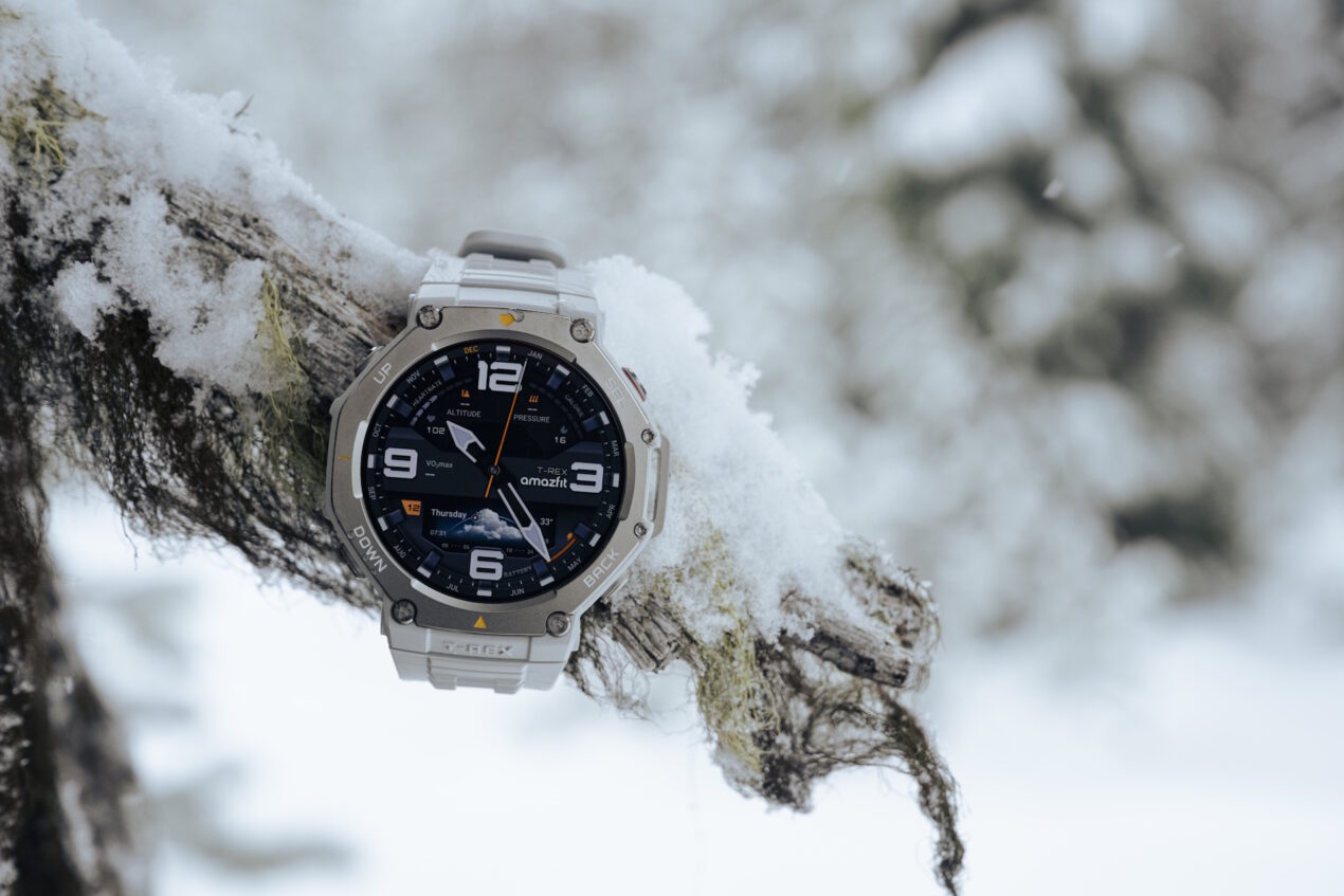 Nuova colorazione e cuffie in regalo per Amazfit T-Rex 3: che bundle con Amazfit Up