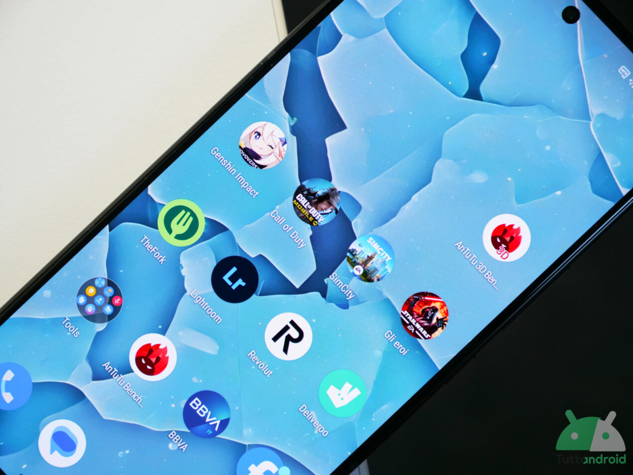 ASUS si prende una pausa: non sono previsti nuovi smartphone nel 2026
