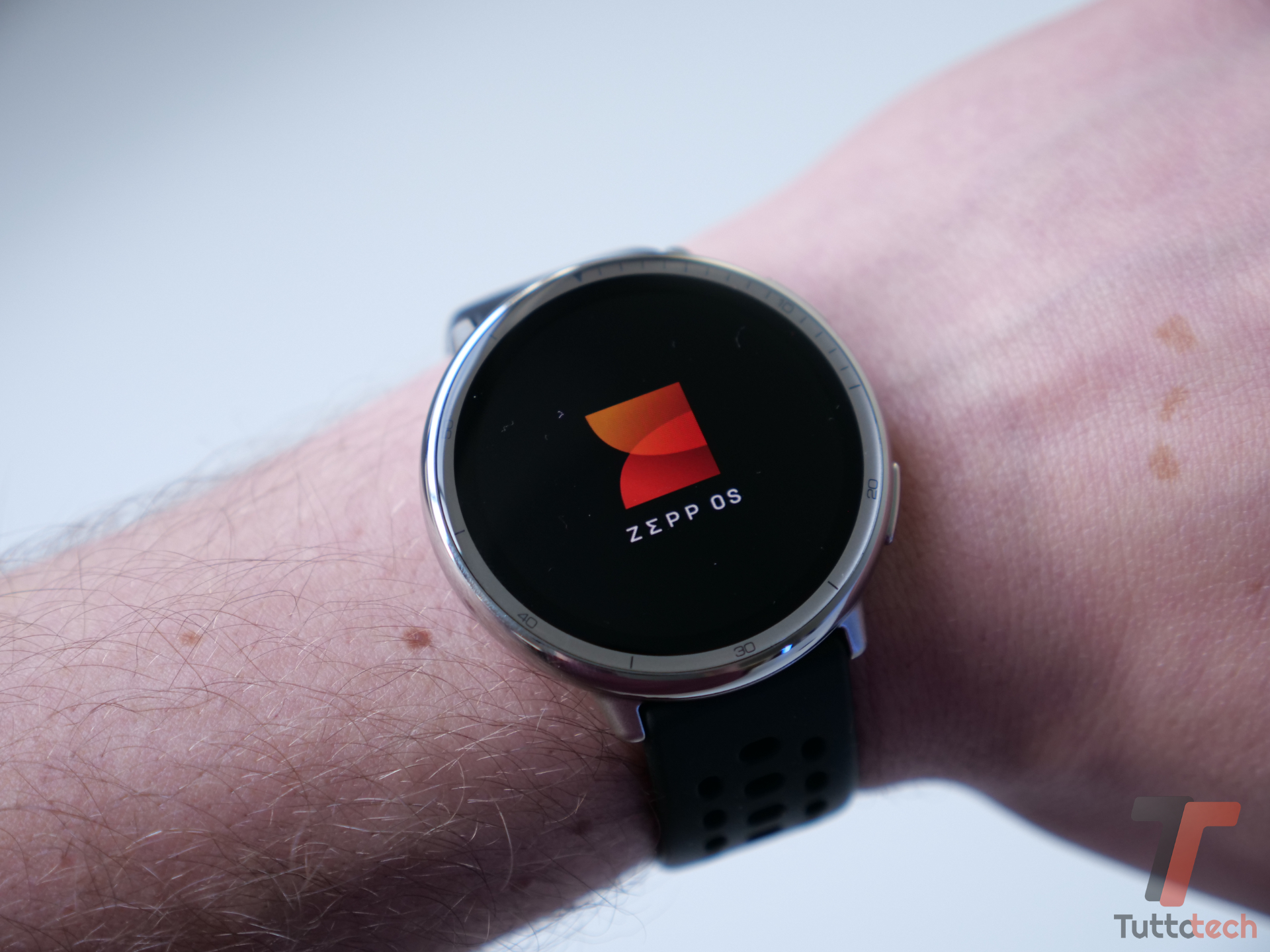 Amazfit Active 2 riceve un nuovo aggiornamento ricco di novità Amazfit Active 2 riceve un nuovo aggiornamento ricco di novità