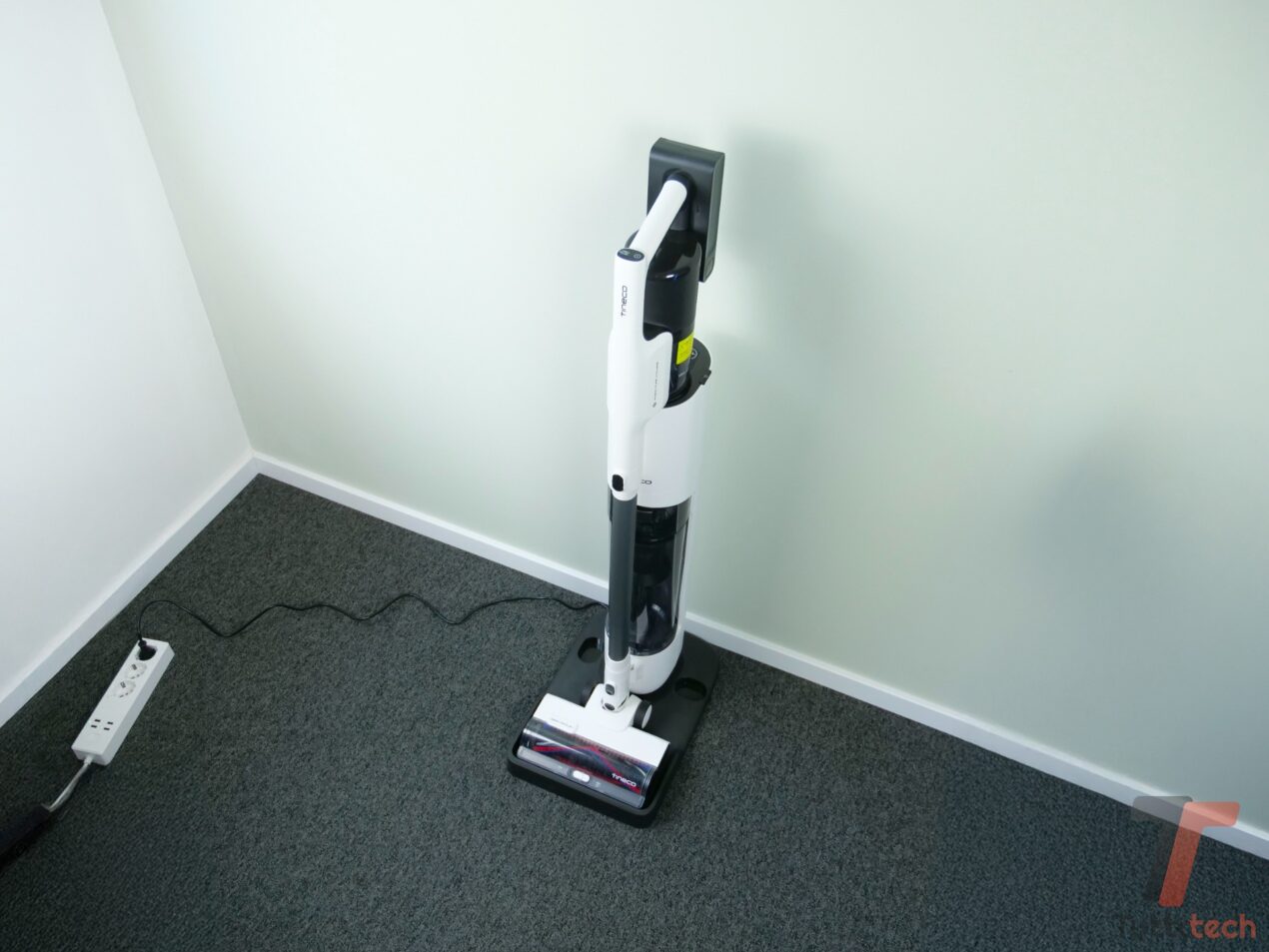 Questo aspirapolvere cordless Tineco è scontato per la festa delle Offerte di primavera