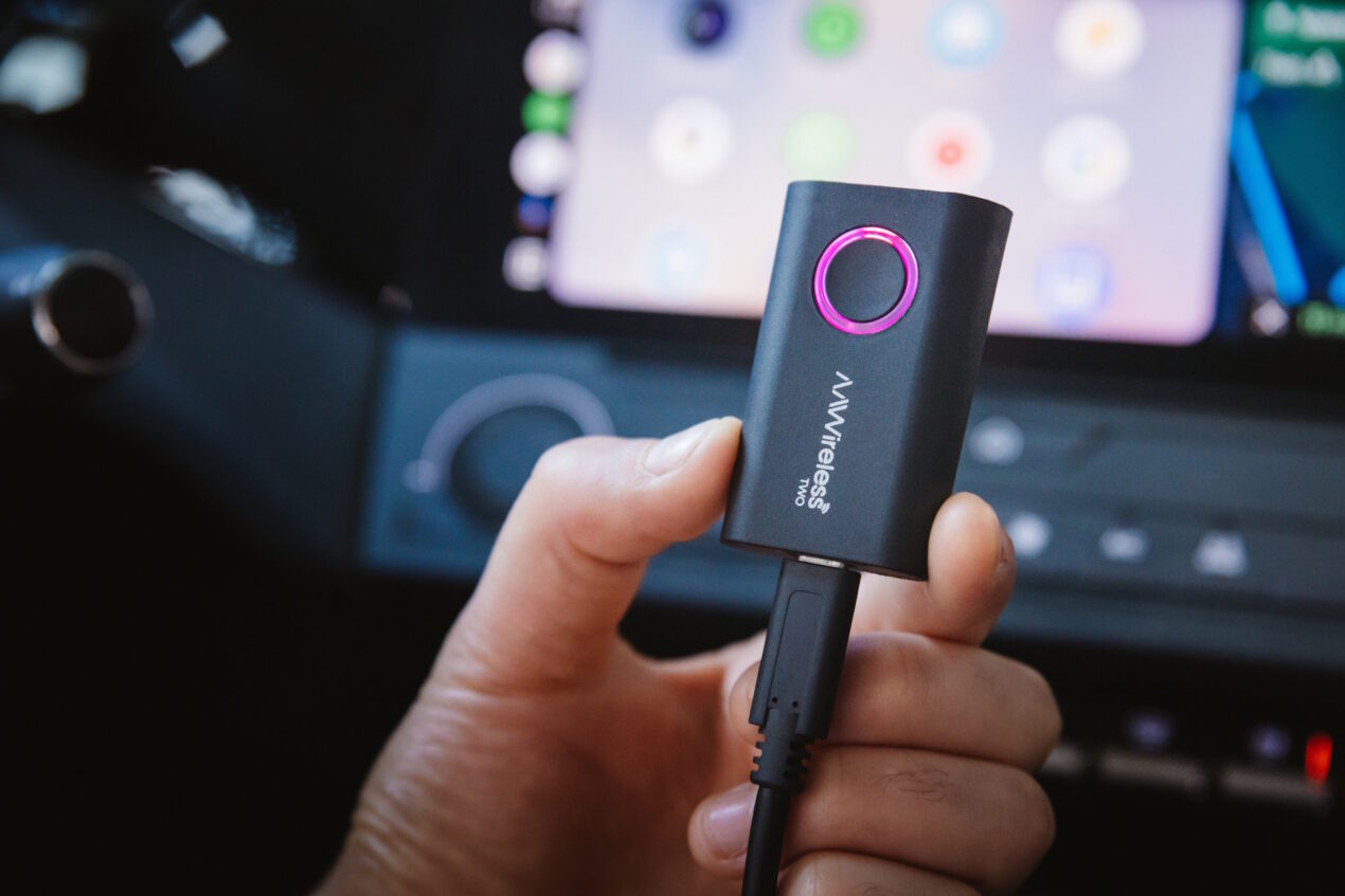 La Pasqua porta un bello sconto per AAWireless TWO, l'adattatore per Android Auto wireless