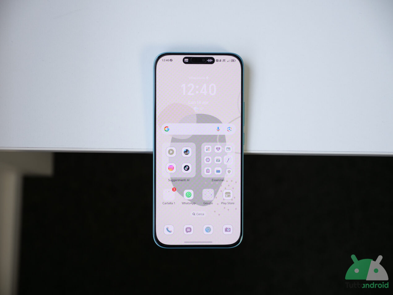 HONOR 400 Lite torna sotto i 200€: prezzo entry-level per avere Dynamic Island e Camera Button