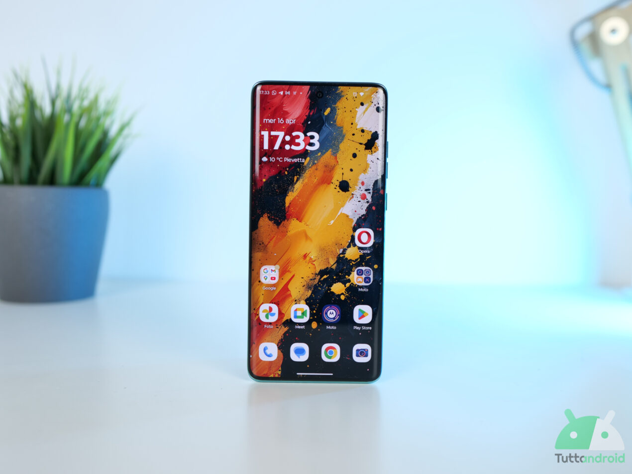 A meno di 250 euro, Motorola Edge 60 Fusion è già il best buy del 2025