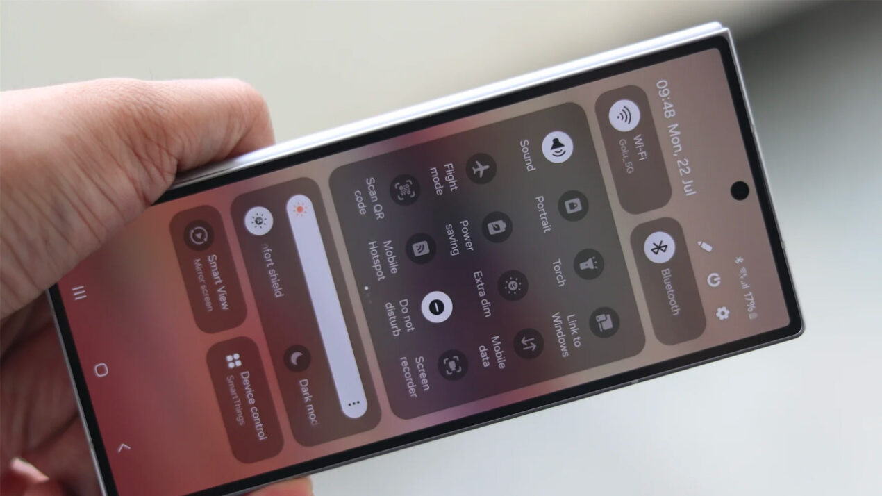 Samsung potrebbe scegliere il titanio per Galaxy Z Fold7 e Galaxy G Fold