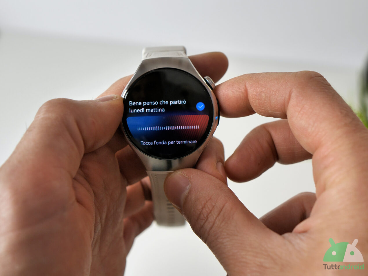 Salute a portata di dito: HUAWEI WATCH 5 con ECG e X-TAP in offerta su Amazon