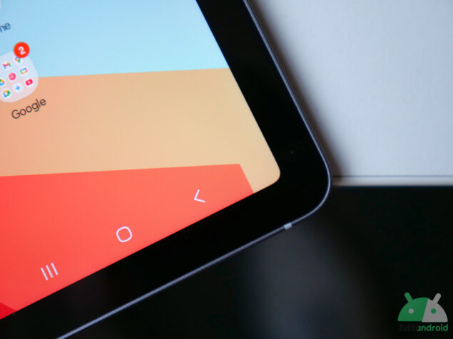 Samsung Galaxy Tab S11 Ultra si mostra nella prima immagine, al fianco di S25 FE Samsung Galaxy Tab S11 Ultra si mostra nella prima immagine, al fianco di S25 FE