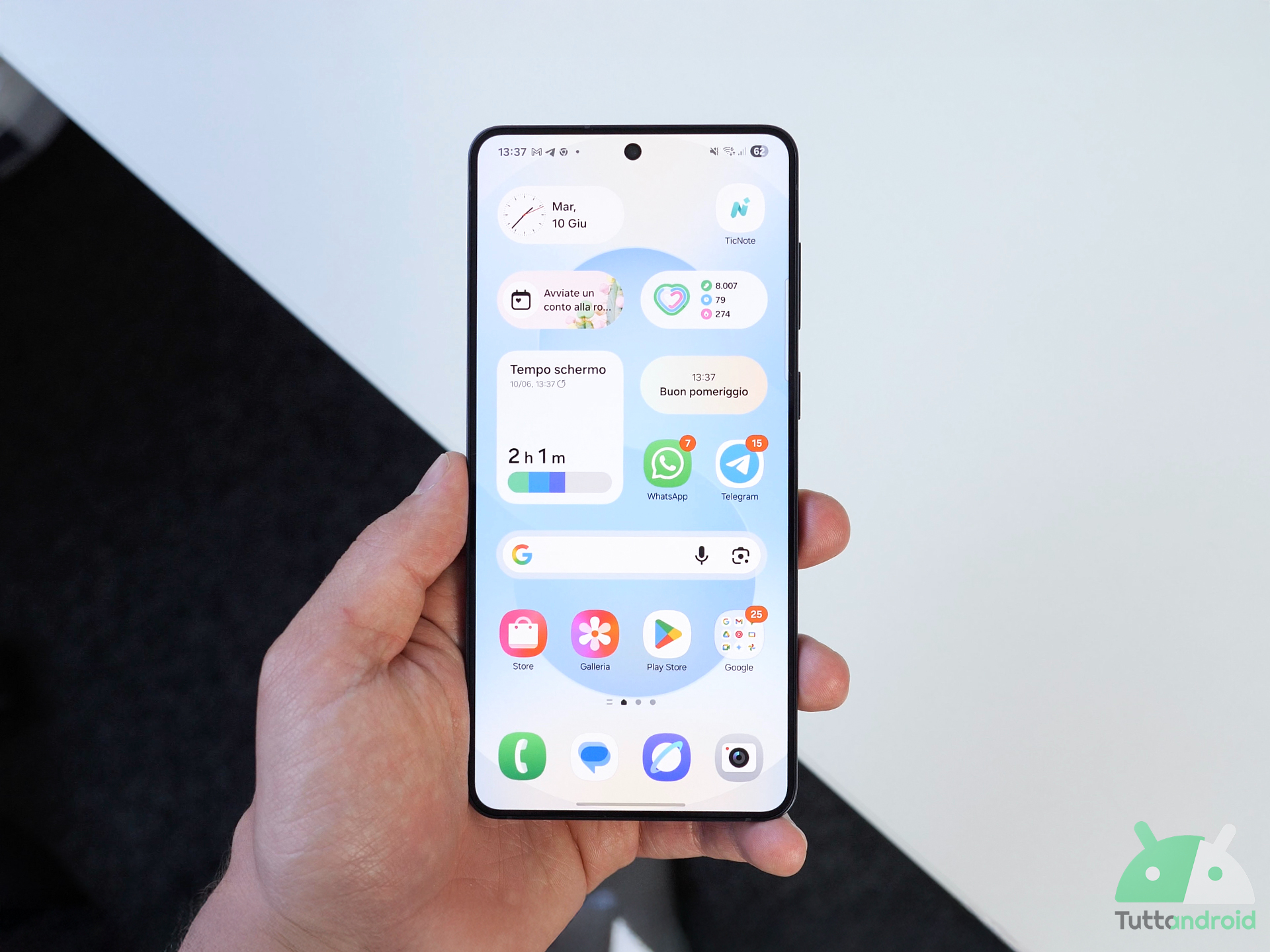 Con One UI 8 Samsung potrebbe migliorare l’app Telefono per renderla più inclusiva Con One UI 8 Samsung potrebbe migliorare l’app Telefono per renderla più inclusiva