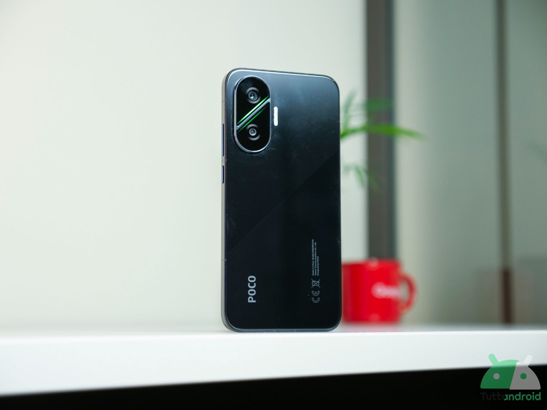 Poco f7 