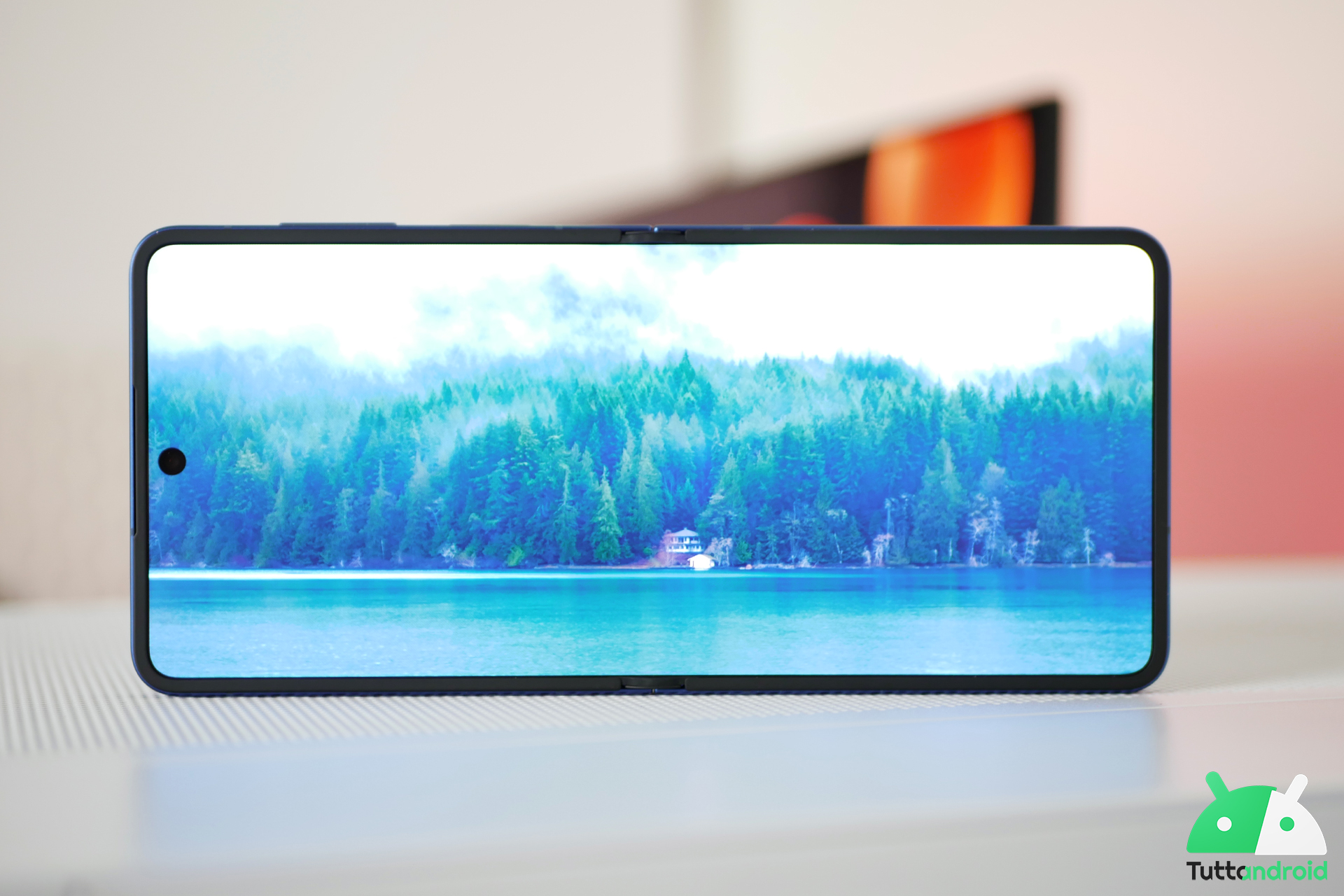samsung galaxy z flip 7 display interno