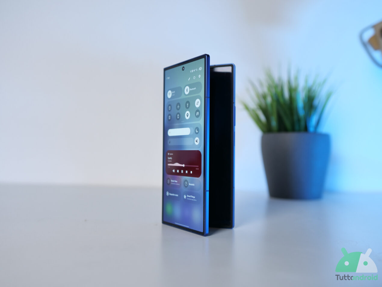 Samsung si prepara ad aprire il programma beta di One UI 8.5 per Galaxy Z Fold7 e Flip7
