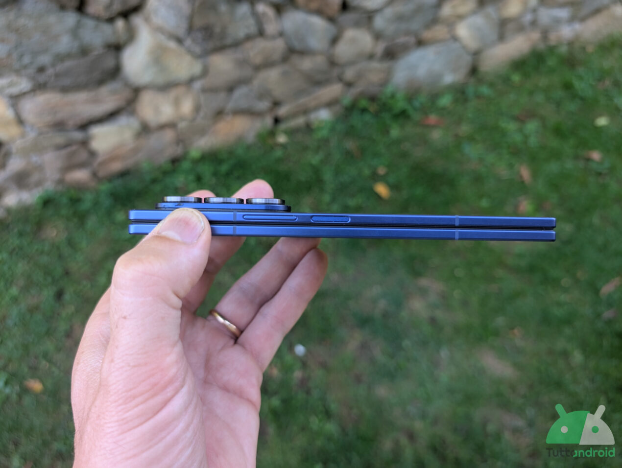 È Samsung Galaxy Z Fold7 il nuovo pieghevole più sottile al mondo