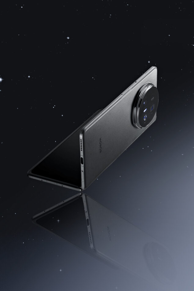 HONOR Magic V5