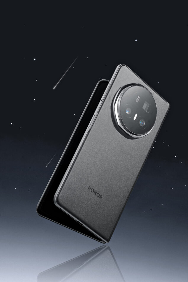 HONOR Magic V5