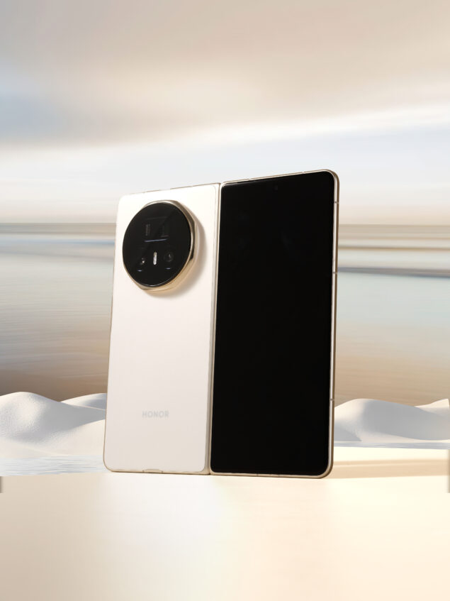 HONOR Magic V5