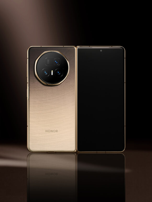 HONOR Magic V5
