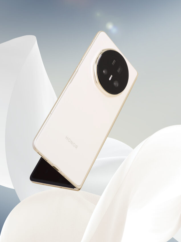 HONOR Magic V5