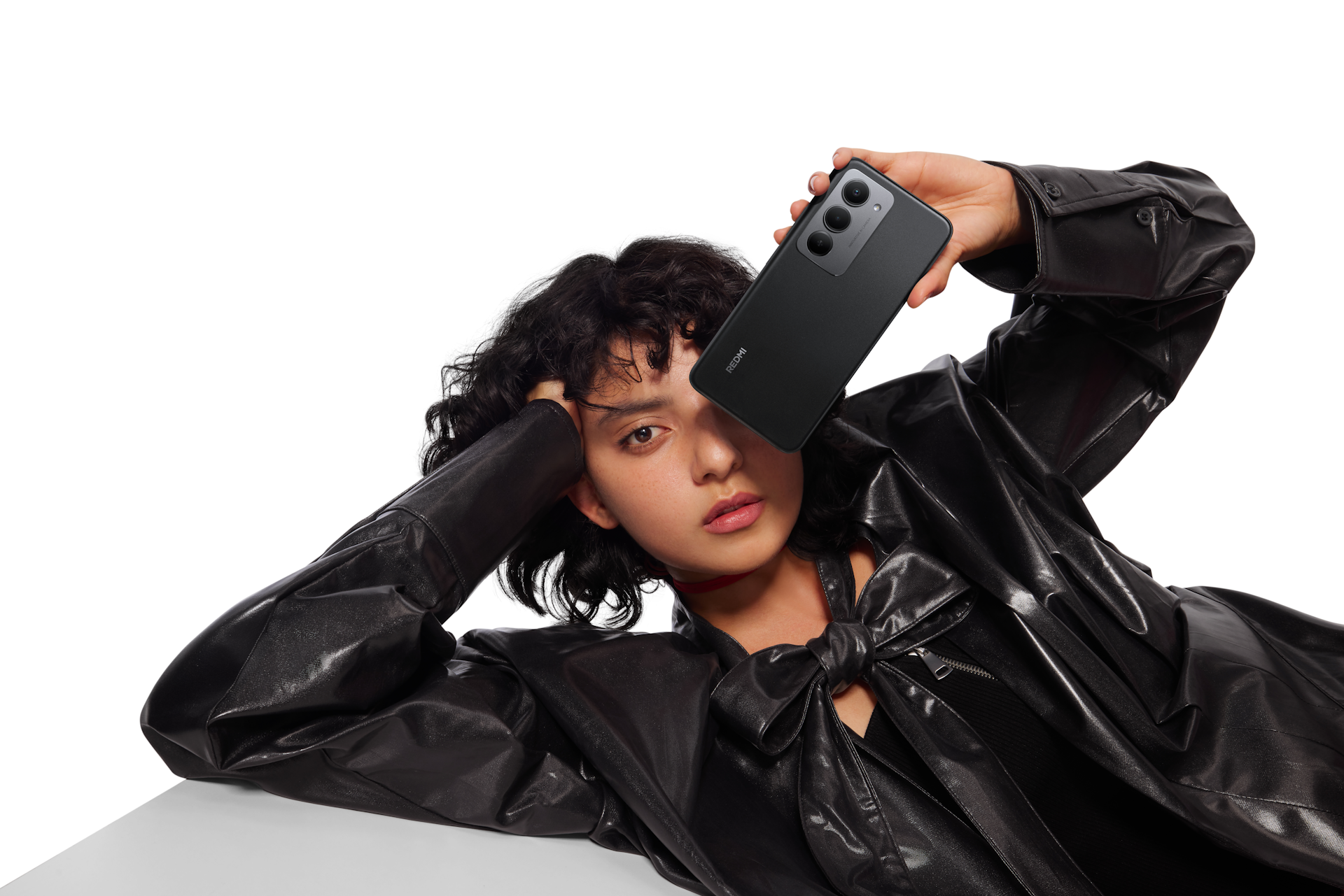 redmi 15 e redmi 15c sono ufficiali design elegante grandi batterie e prezzi contenuti