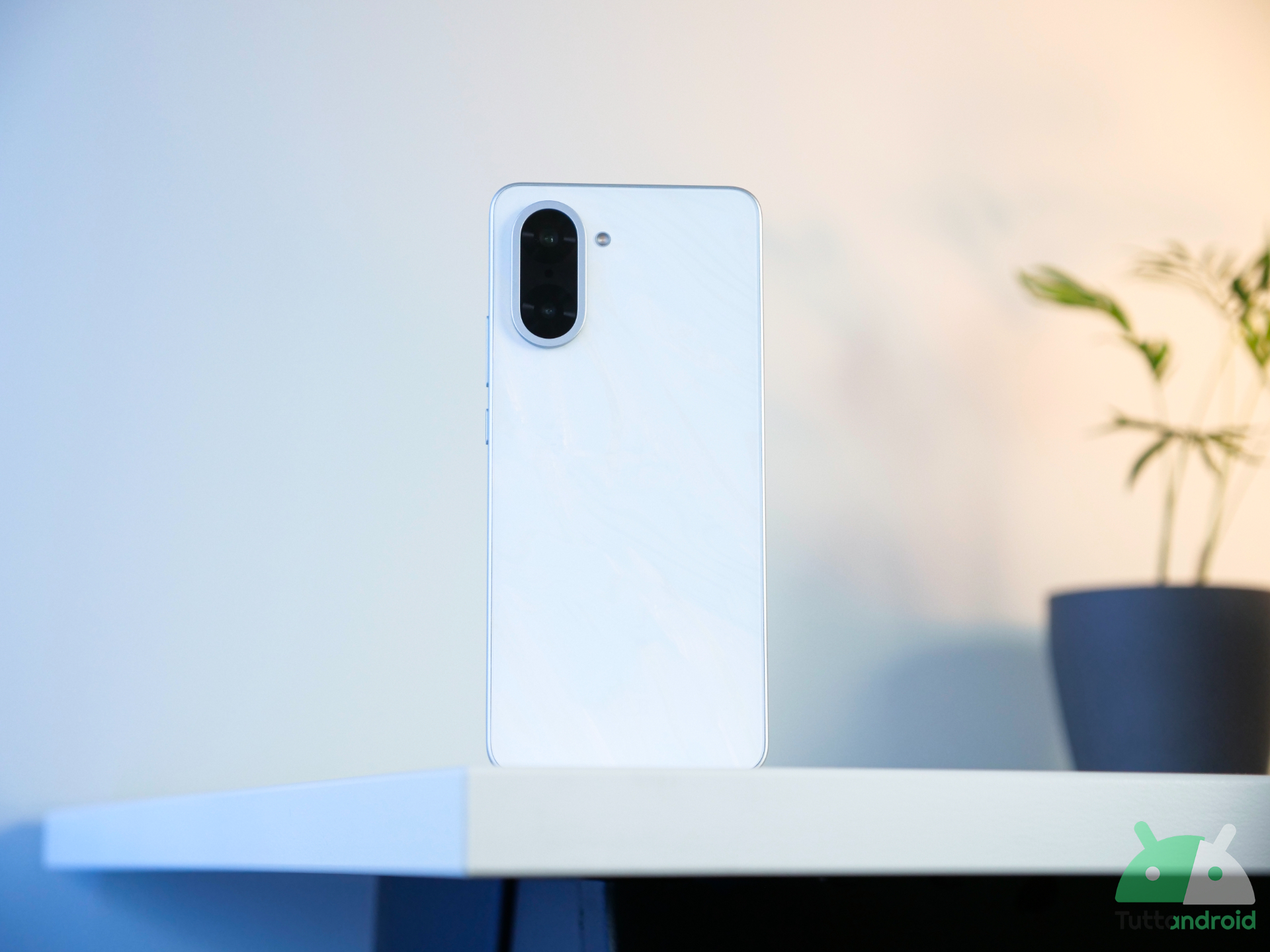 recensione oneplus nord ce5 economico ma supportato prestante e con buona fotocamera