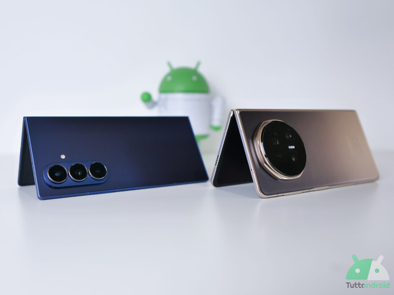 Samsung Galaxy Z Fold7 vs Honor Magic V5: confronto tra i due pieghevoli del momento (video)