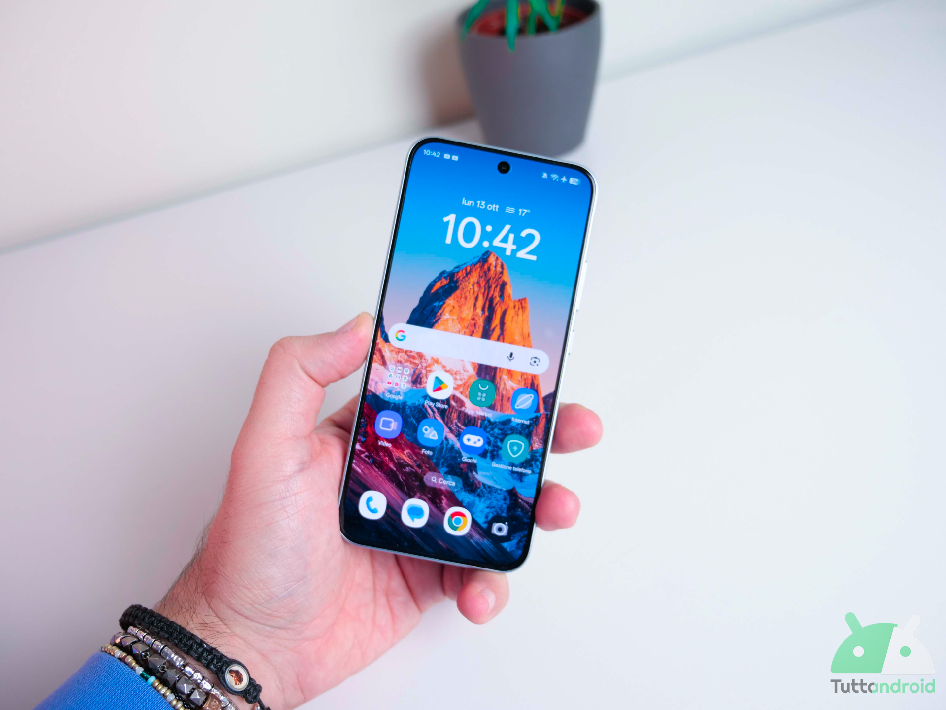 OPPO A6 Pro 5G