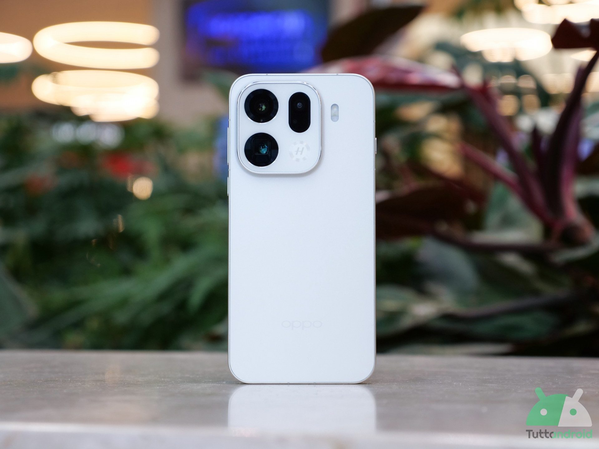 Recensione OPPO Find X9 Pro: batteria senza fine e foto incredibili, non teme rivali Recensione OPPO Find X9 Pro: batteria senza fine e foto incredibili, non teme rivali