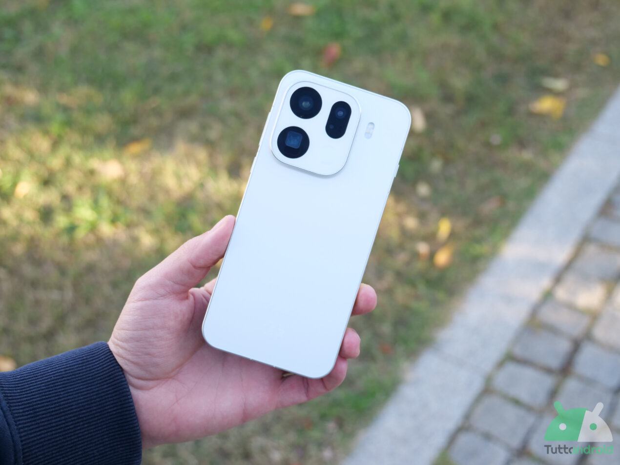 Appena arrivati e già a super prezzi: gli OPPO Find X9 in offerta da Unieuro