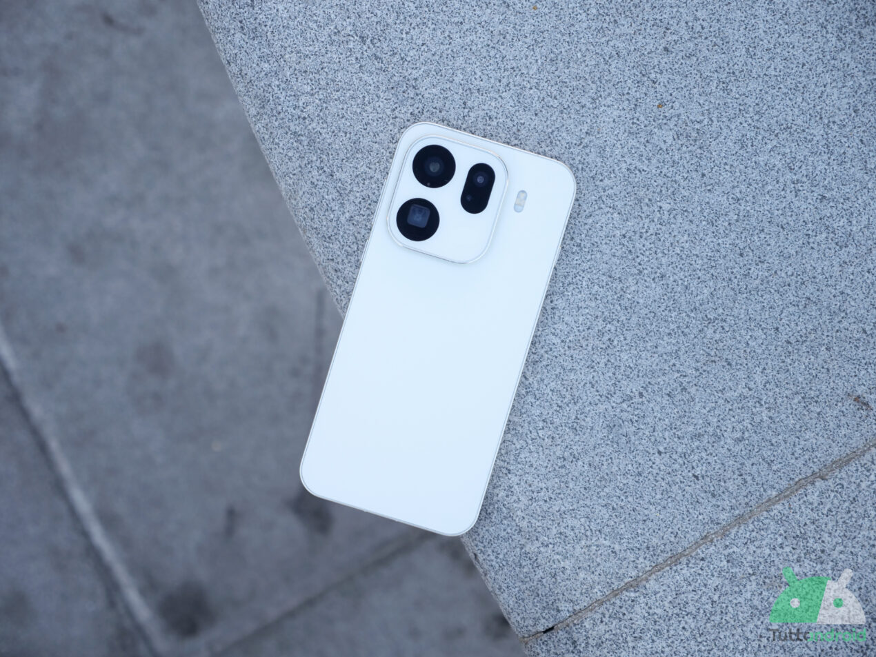 Dalla Cina arrivano nuove (e interessanti) indiscrezioni su OPPO Find X10 Pro