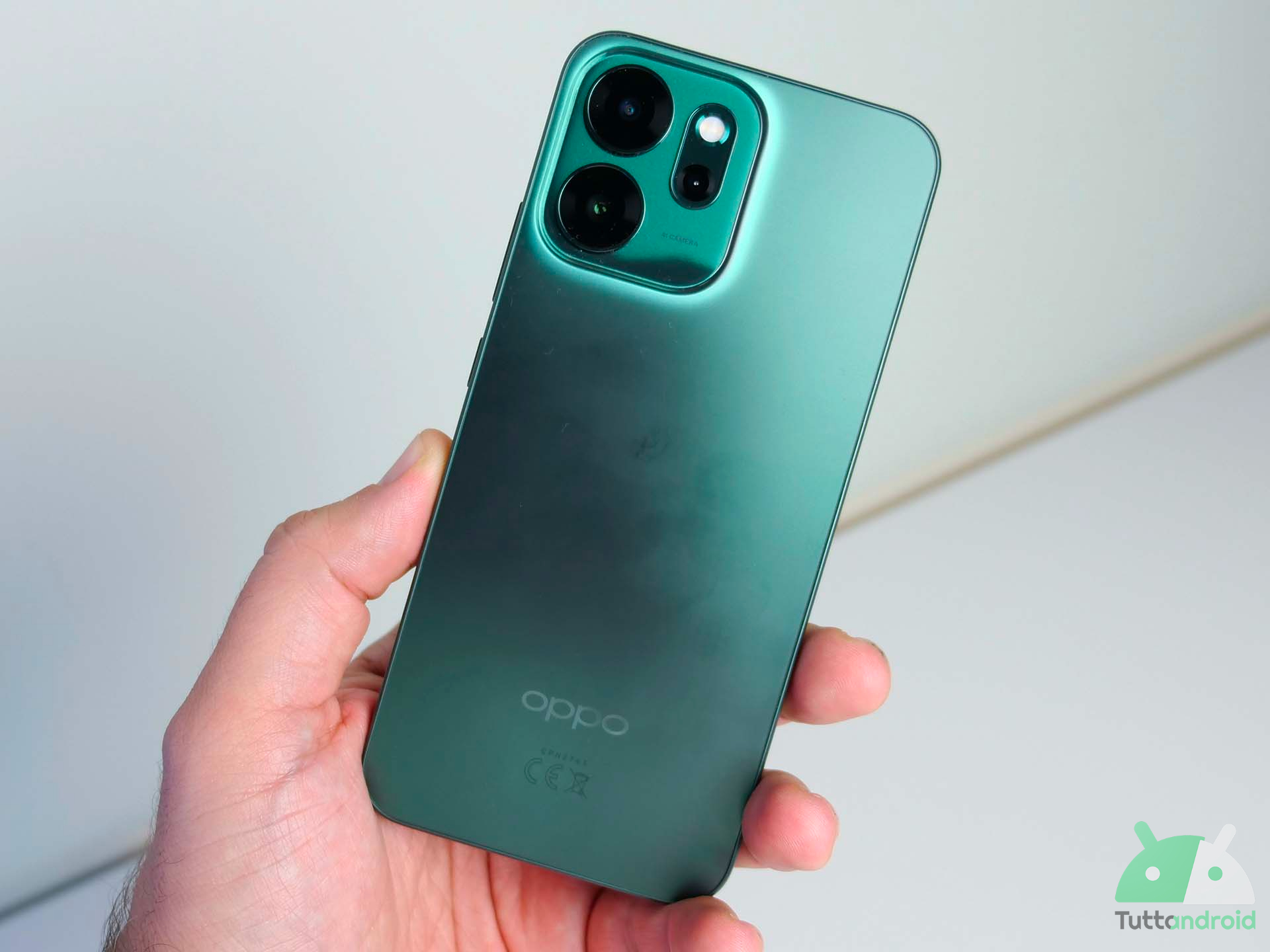 Recensione OPPO Reno14 F 5G: bella presenza, sostanza familiare Recensione OPPO Reno14 F 5G: bella presenza, sostanza familiare