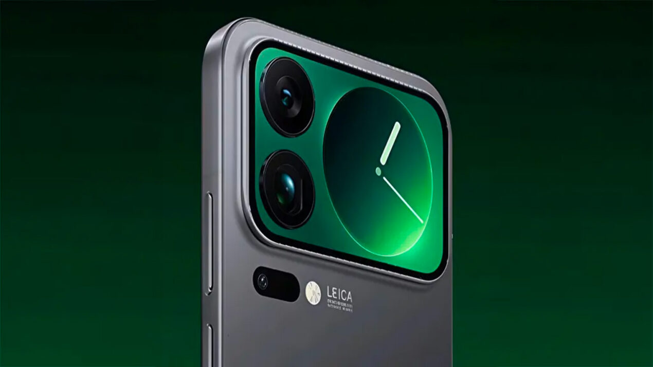 Anche Xiaomi 18 Pro avrà il display posteriore: la conferma dalla compagnia