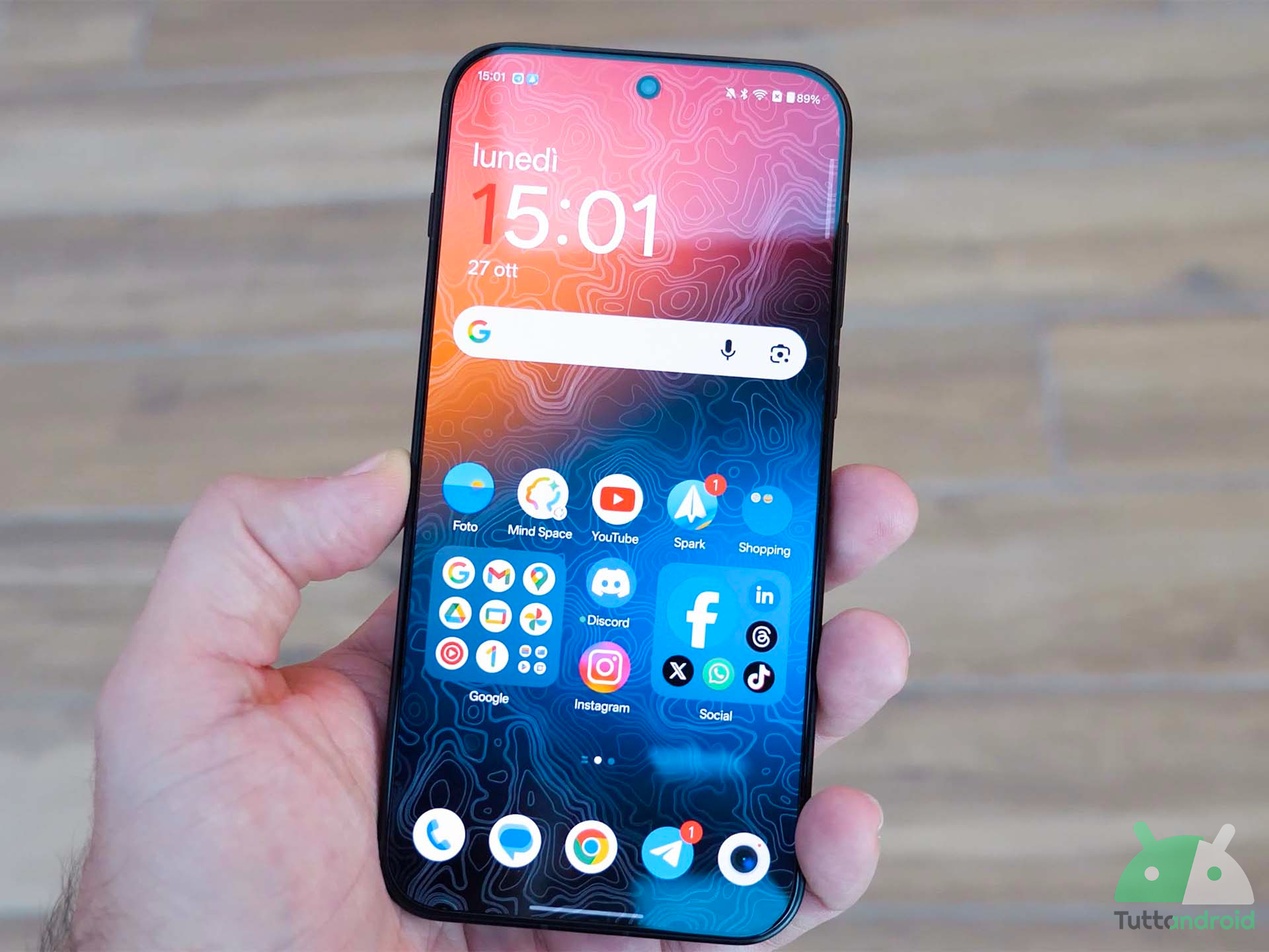 oneplus 15 prima torturato e poi smontato in video