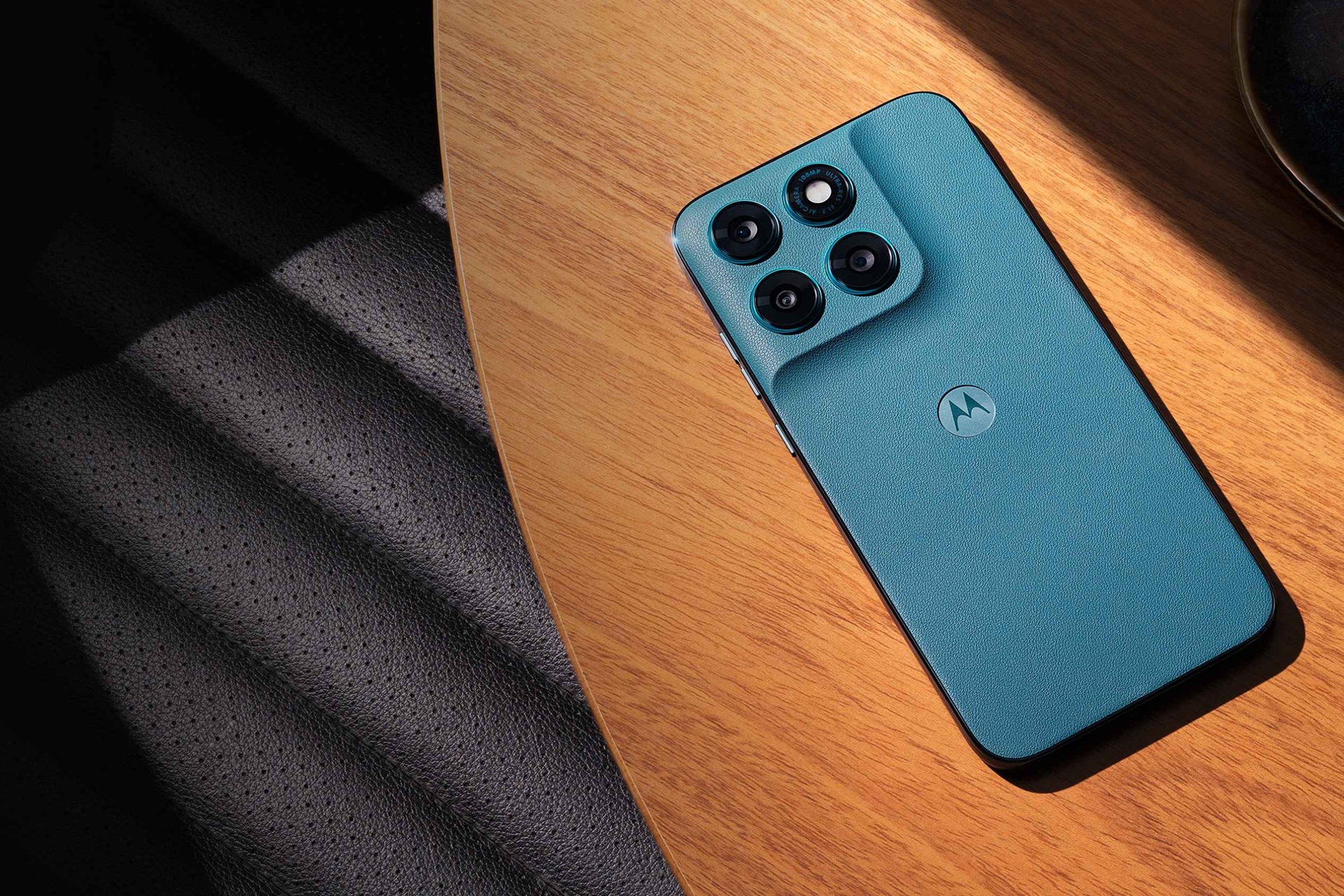 Motorola Moto G77