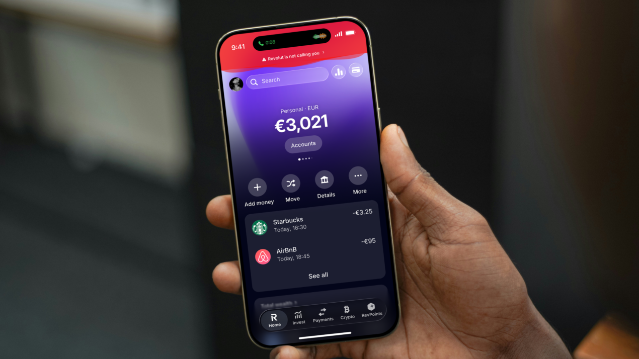 Revolut lancia una nuova funzione pensata per contrastare le truffe: come attivarla