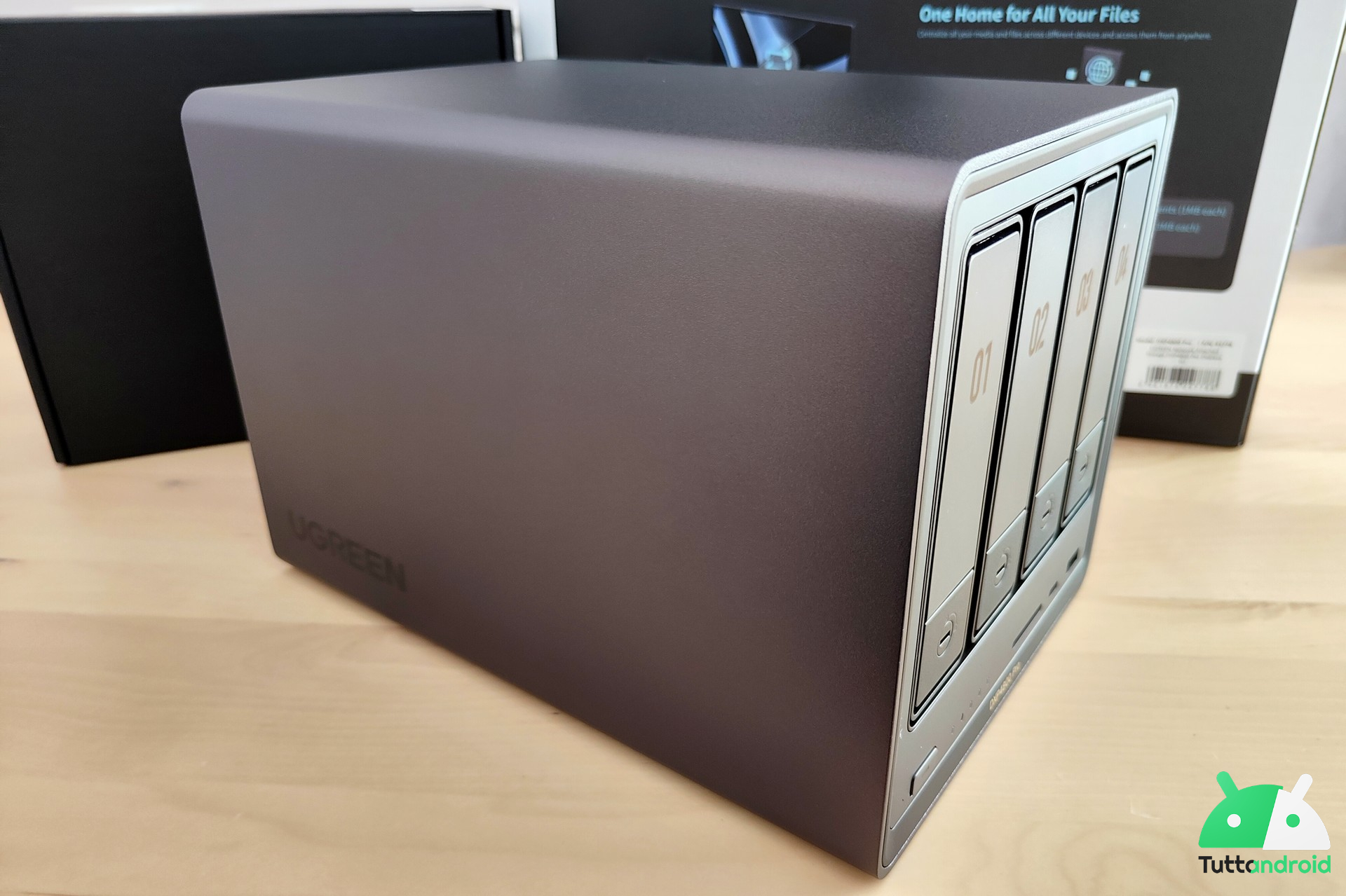 Ugreen NASync DXP4800 Pro-tta-13