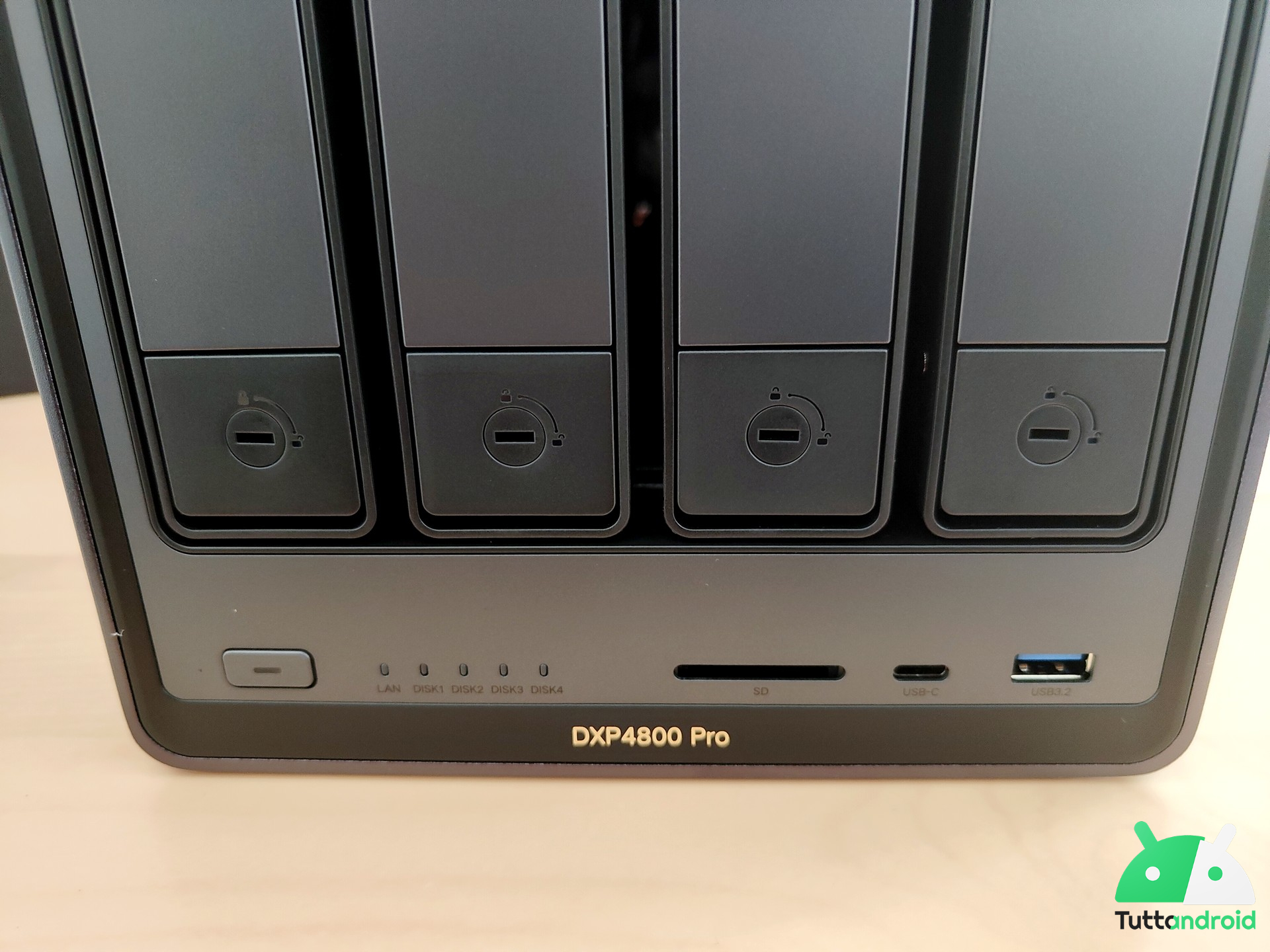 Ugreen NASync DXP4800 Pro-tta-5