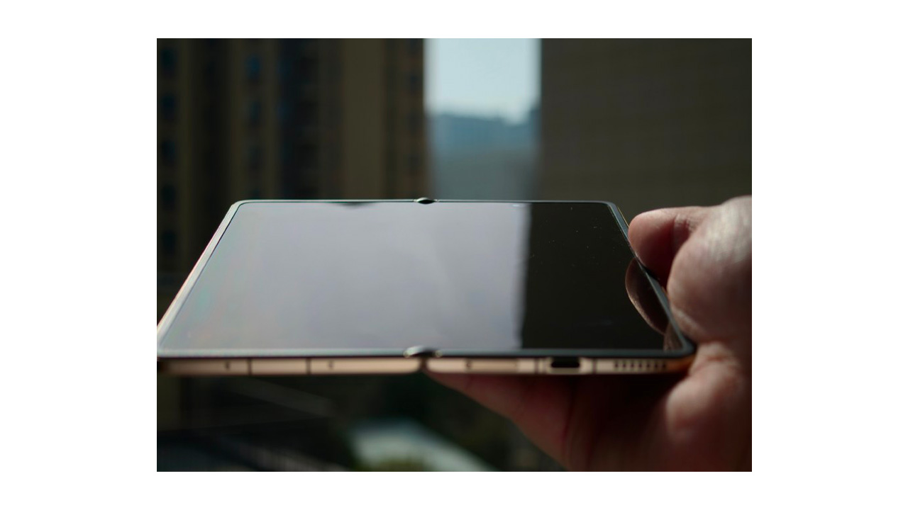 HONOR Magic V6