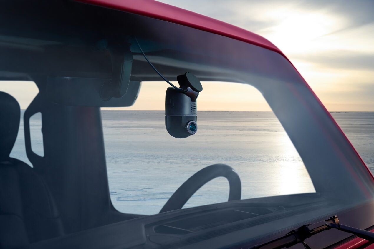 La Festa delle Offerte di Primavera sconta 70mai 4K Omni, la dash cam che ruota a 360 gradi